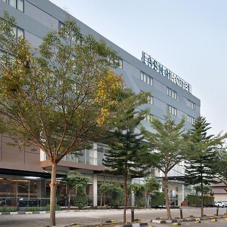 Laska Hotel Subang Esterno foto