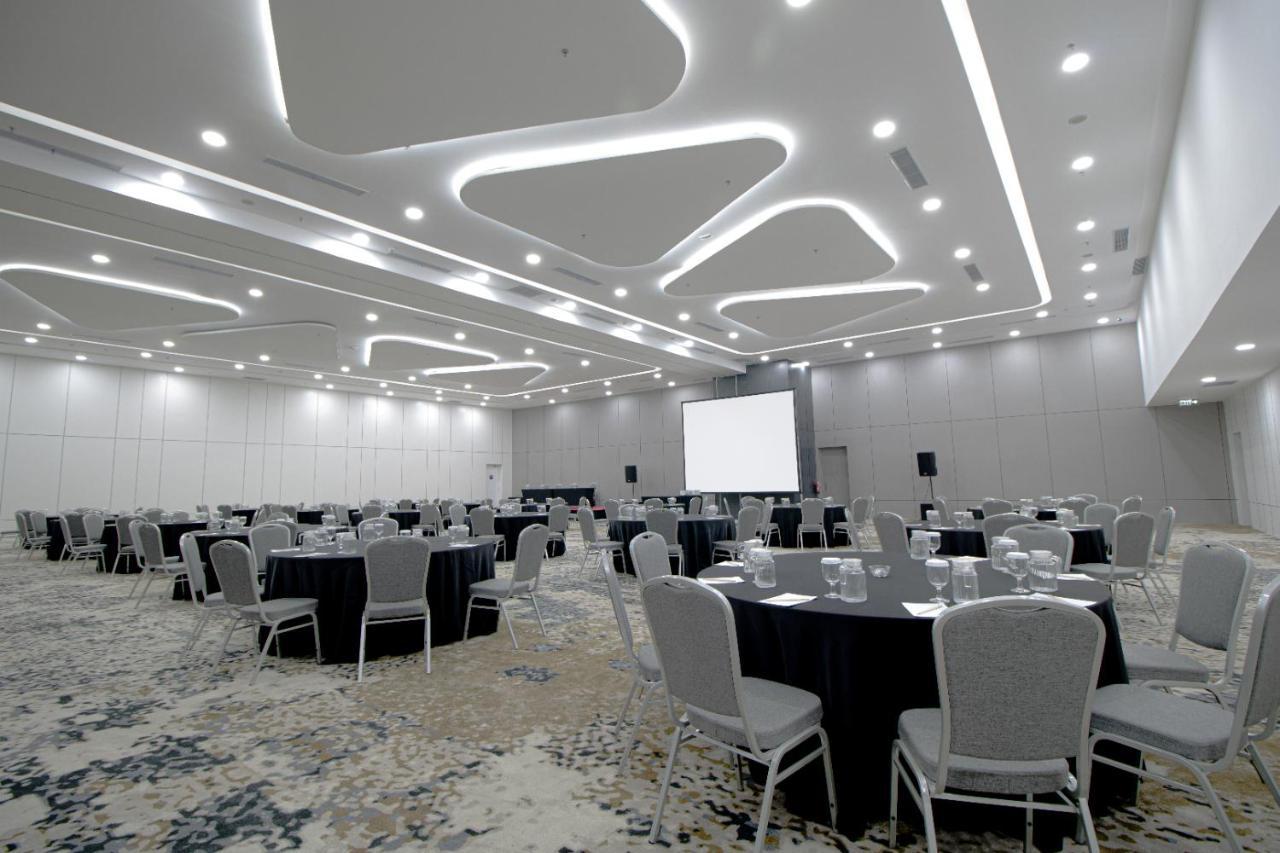 Laska Hotel Subang Esterno foto